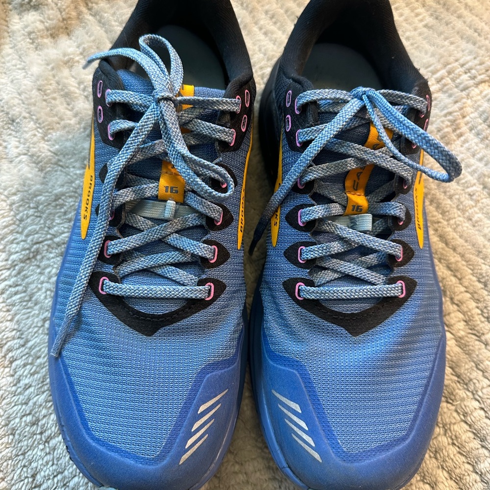 Brooks Cascadia